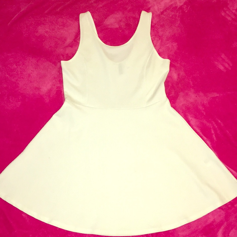 Women’s H&M dress